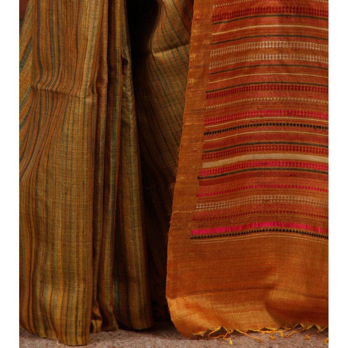 Saree en soie Tussar Ikat moutarde